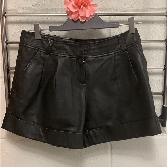 Leather shorts - Picture 4 of 7